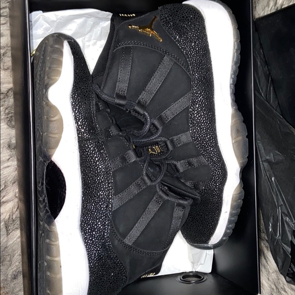 Two small worn once - Picture 3 of 7